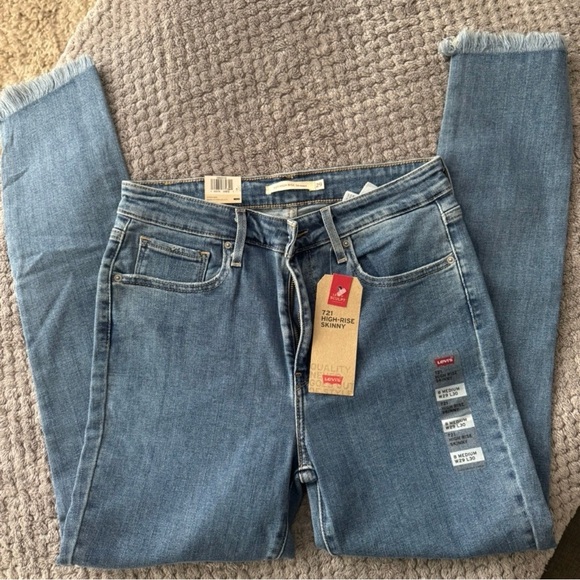 Levi's Denim - Levi's Women's Classic Blue Skinny Jeans